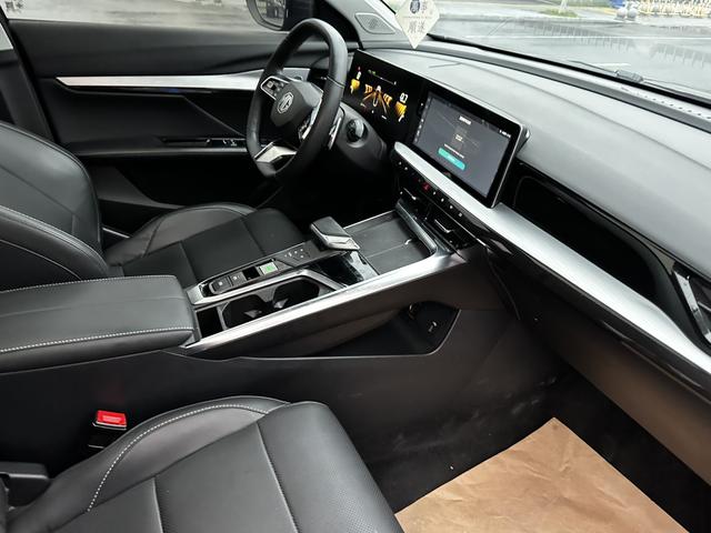 MG5 Scorpio 2022 1.5T Trophy Sport Flagship – фото 15