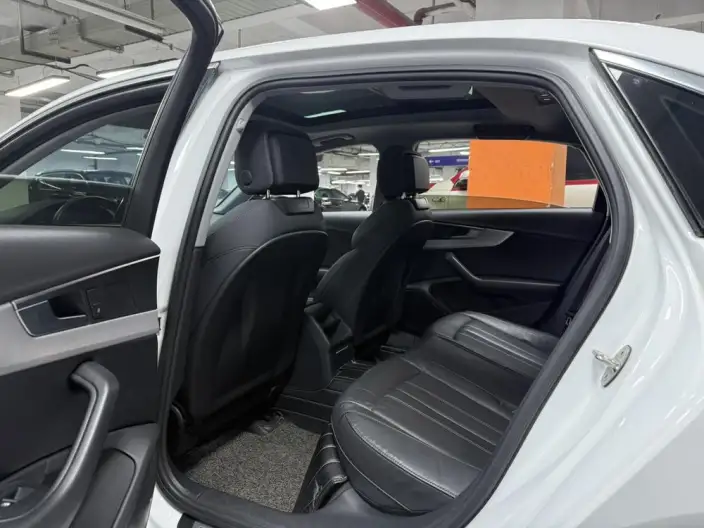 Audi A4 L 2020 Model 40 TFSI Luxury Dynamic Model – фото 10