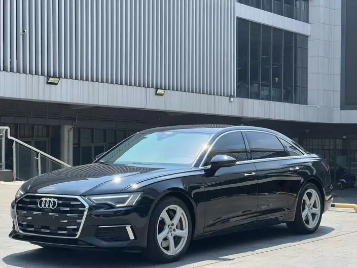 Audi A6L 2020 Model 55 TFSI quattro Exclusive Dynamic Model – фото 1