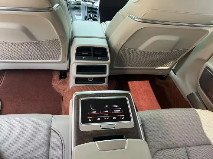 Audi A6L 2020 Model 55 TFSI quattro Exclusive Dynamic Model – фото 6