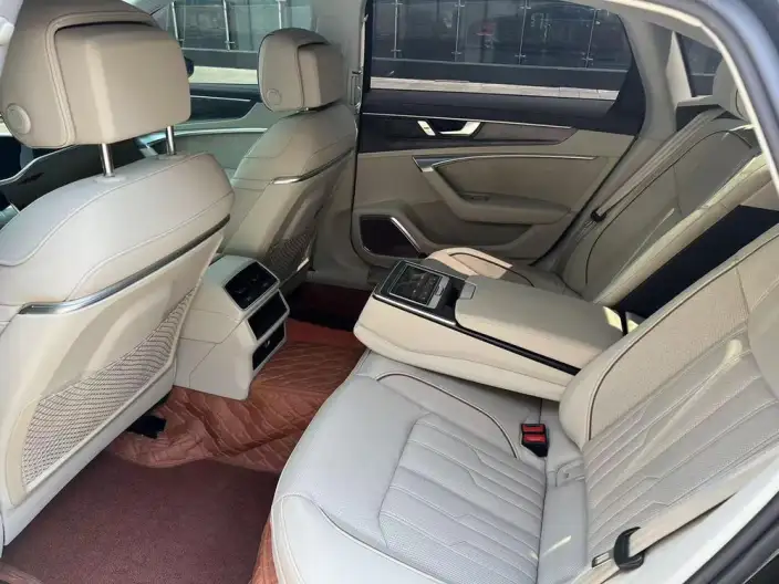 Audi A6L 2020 Model 55 TFSI quattro Exclusive Dynamic Model – фото 10