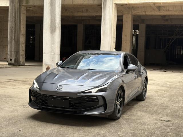 MG7 2023 1.5T DCT Elegant Premium