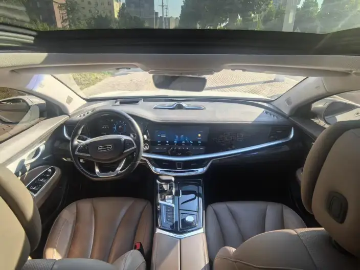 Geely Borui 2020 Model 1.5T MHEV Shine Zun Edition – фото 6