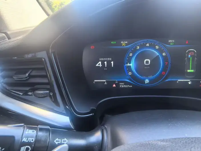 Geely Borui 2020 Model 1.5T MHEV Shine Zun Edition – фото 7