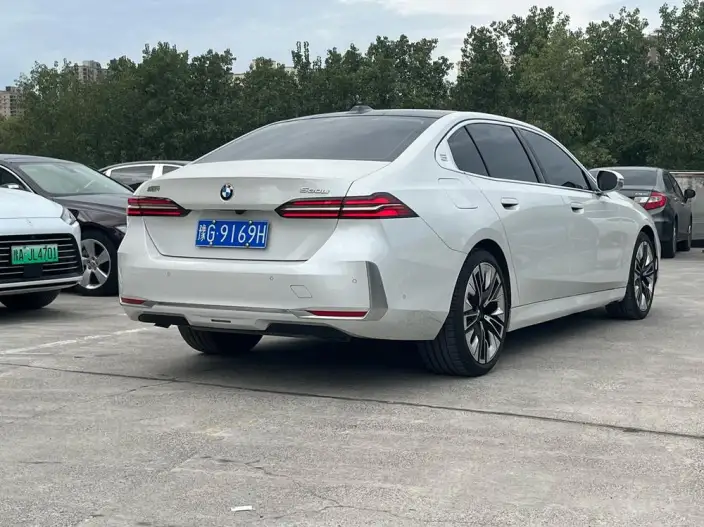 BMW 5 Series 2024 Model 530Li Exclusive Model Luxury Set – фото 5