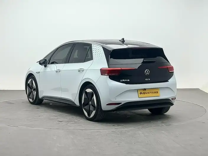 Volkswagen ID.3 2023 Model L Class Model Pure Smart Edition – фото 5