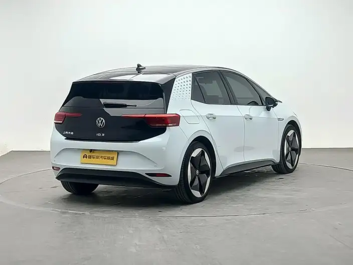 Volkswagen ID.3 2023 Model L Class Model Pure Smart Edition – фото 7