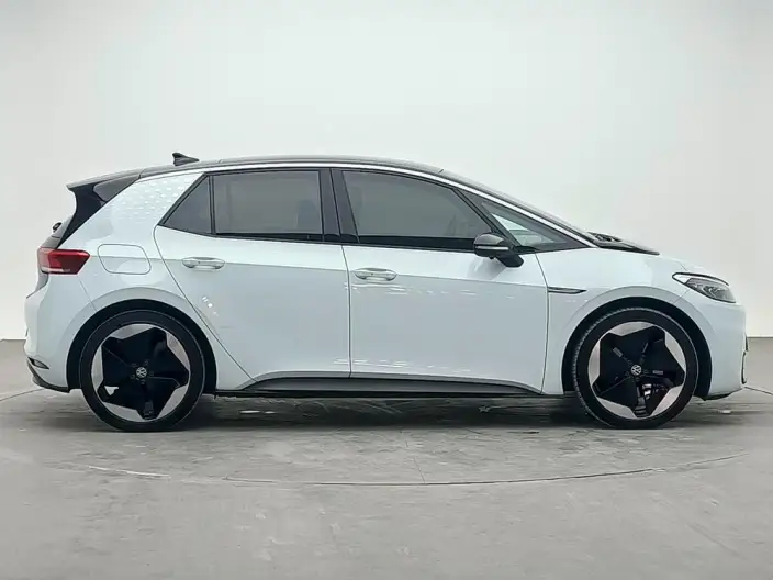 Volkswagen ID.3 2023 Model L Class Model Pure Smart Edition – фото 8