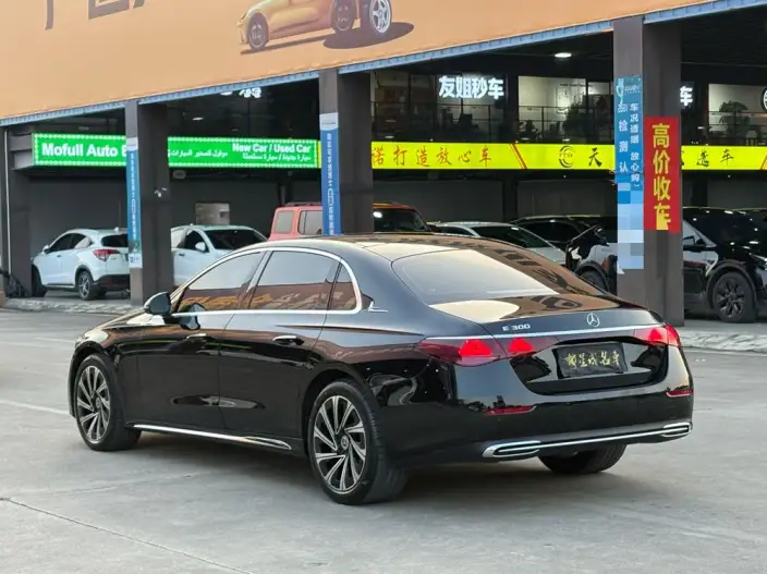 Mercedes-Benz E-Class 2025 Model E 300 L Luxury Model sedan – фото 4