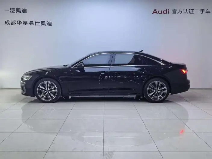 Audi A6L 2021 Model 55 TFSI quattro Exclusive Dynamic Model – фото 3