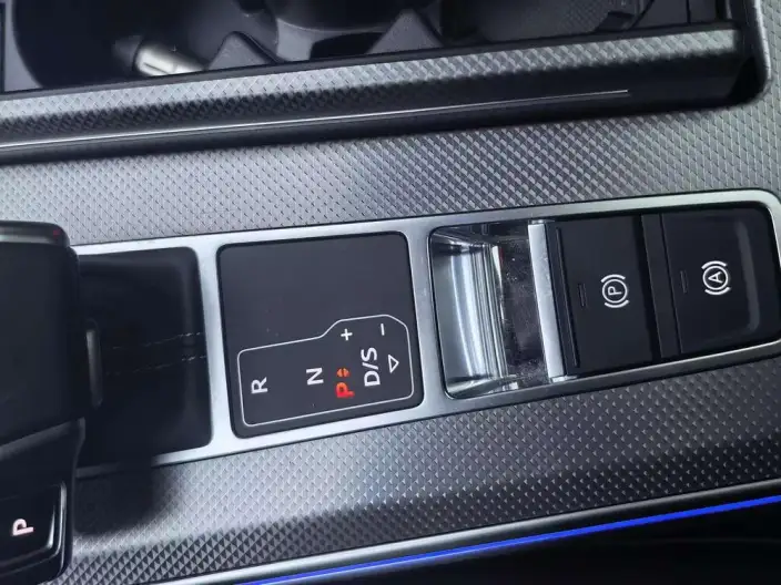 Audi A6L 2021 Model 55 TFSI quattro Exclusive Dynamic Model – фото 8