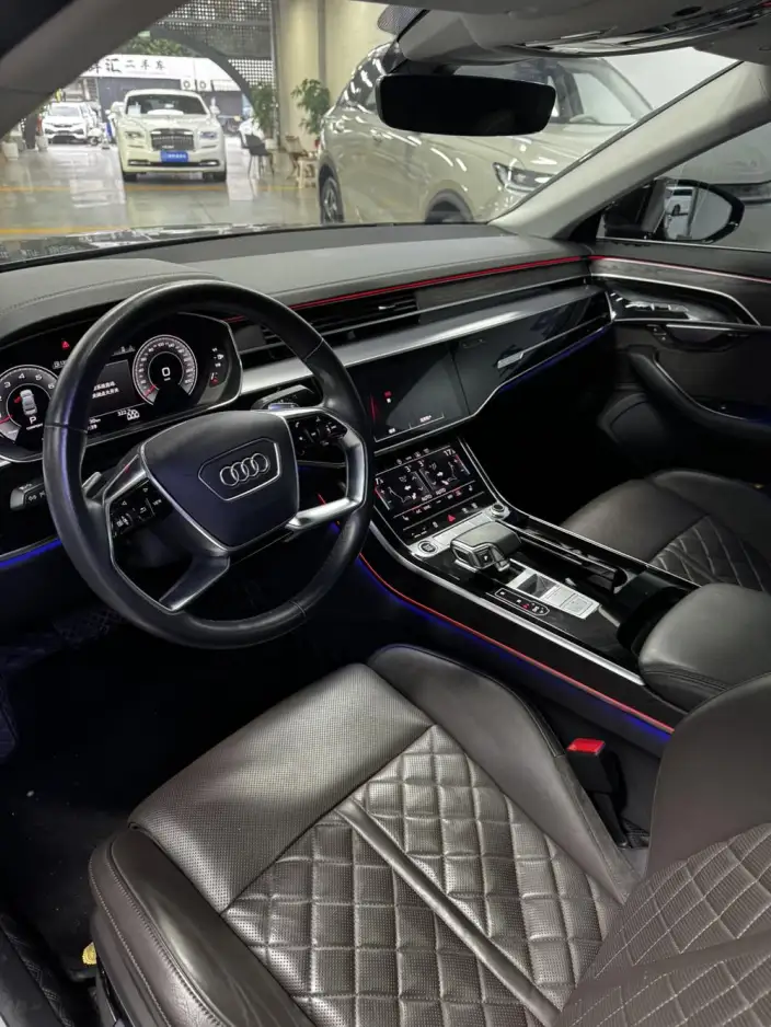 Audi A8 2021 Model A8L 50 TFSI quattro Comfort Model – фото 6