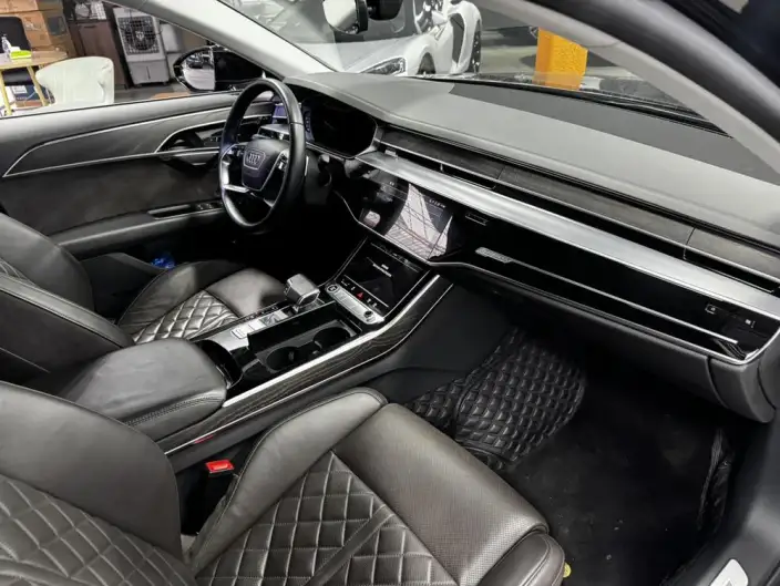 Audi A8 2021 Model A8L 50 TFSI quattro Comfort Model – фото 9