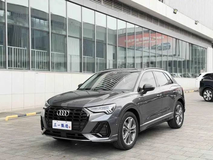 AUDI Q3 2022 Model 35 TFSI Fashion Dynamic Model – фото 1