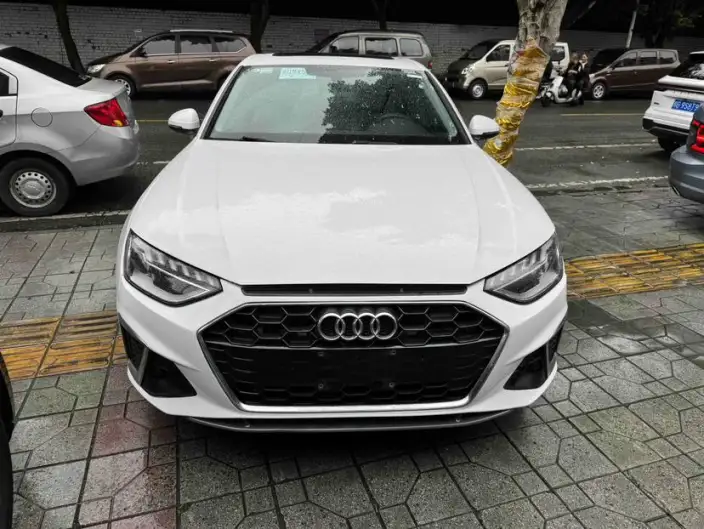 Audi A4 L 2023 Model 40 TFSI Fashion Dynamic Model – фото 2