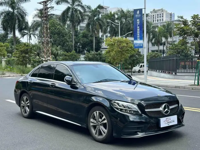 Mercedes-Benz C-Class 2021 Model C 200 L Dynamic Model Sports Edition – фото 3