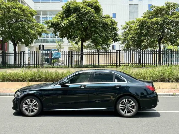 Mercedes-Benz C-Class 2021 Model C 200 L Dynamic Model Sports Edition – фото 4