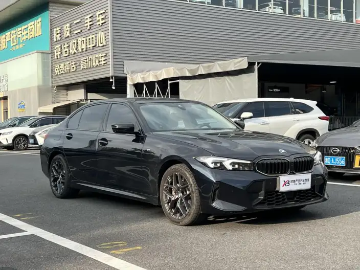 BMW 3 Series 2025 Model 330Li M Sports Night Set – фото 3