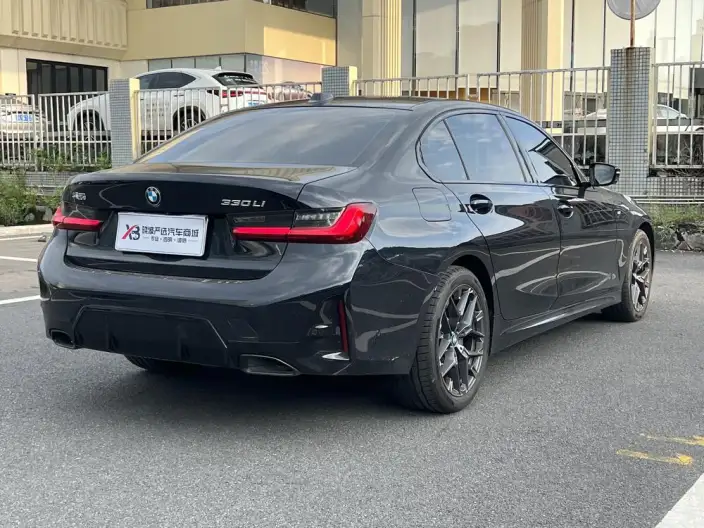 BMW 3 Series 2025 Model 330Li M Sports Night Set – фото 6
