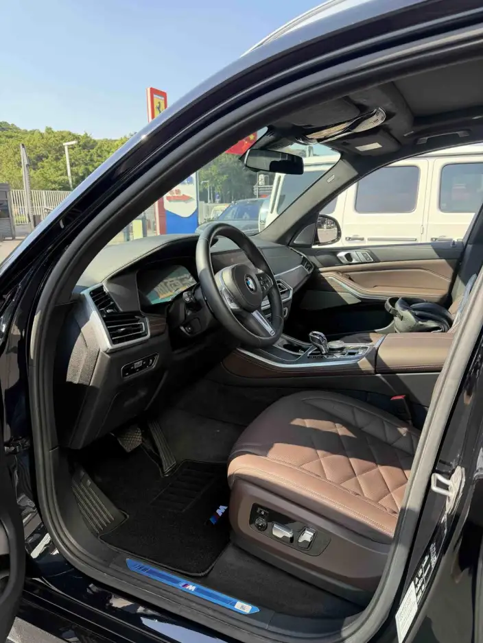 BMW X5 2022 Model xDrive 40Li M Sports Set – фото 8
