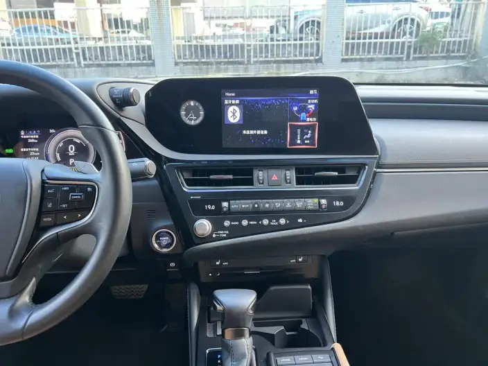 Lexus ES 2021 Model 300h Superior Edition – фото 9