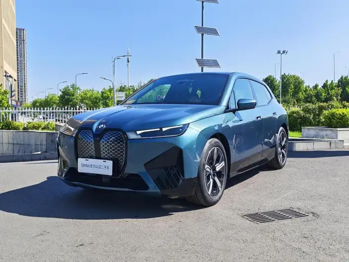BMW iX 2023 Model xDrive40 – фото 1