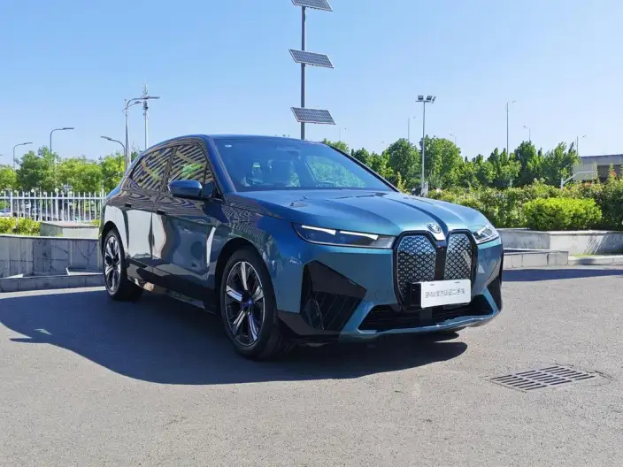 BMW iX 2023 Model xDrive40 – фото 3