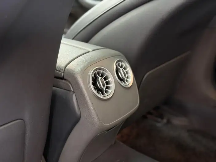 Mercedes-Benz CLS 2020 Model CLS 300 Luxury Model – фото 8