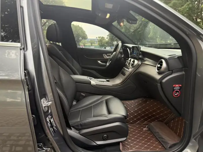 Mercedes-Benz GLC 2021 Model GLC 260 L 4MATIC Luxury Model – фото 10