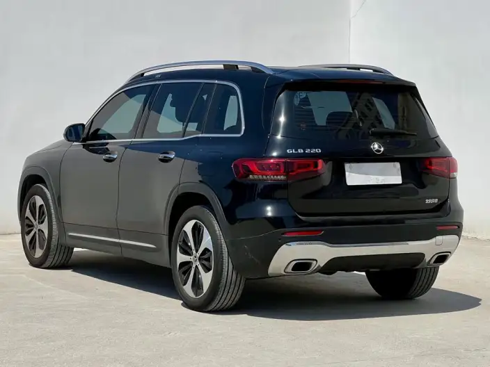 Mercedes-Benz GLB 2023 Model GLB 220 Fashion Model – фото 4