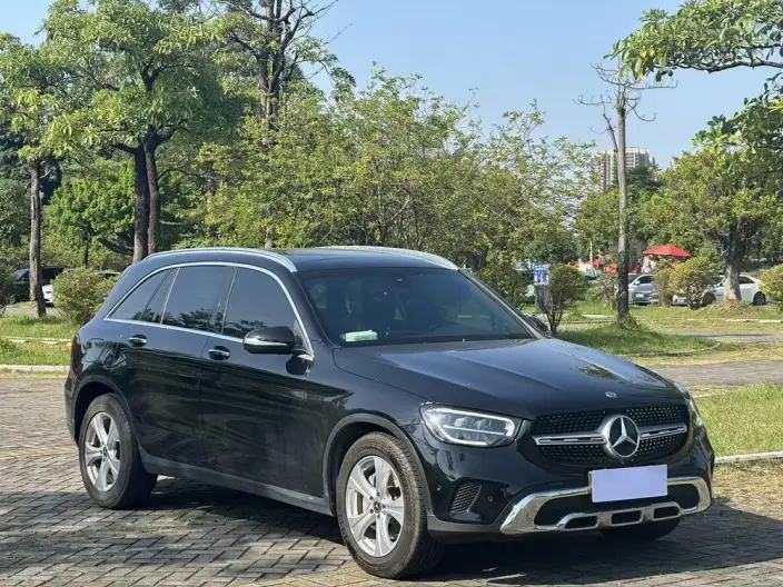 Mercedes-Benz GLC 2020 Model GLC 260 L 4MATIC Dynamic Model – фото 3