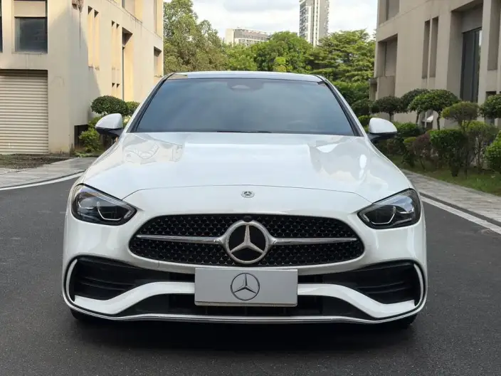 Mercedes-Benz C-Class 2024 Model C 260 L Sports Edition – фото 2