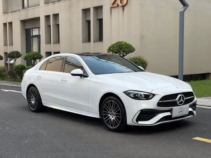 Mercedes-Benz C-Class 2024 Model C 260 L Sports Edition – фото 3