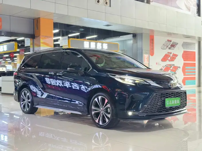 Granvia 2023 Model Intelligent Hybrid 2.5L Noble PLUS – фото 3