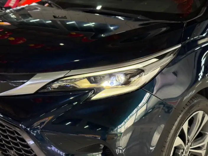 Granvia 2023 Model Intelligent Hybrid 2.5L Noble PLUS – фото 7