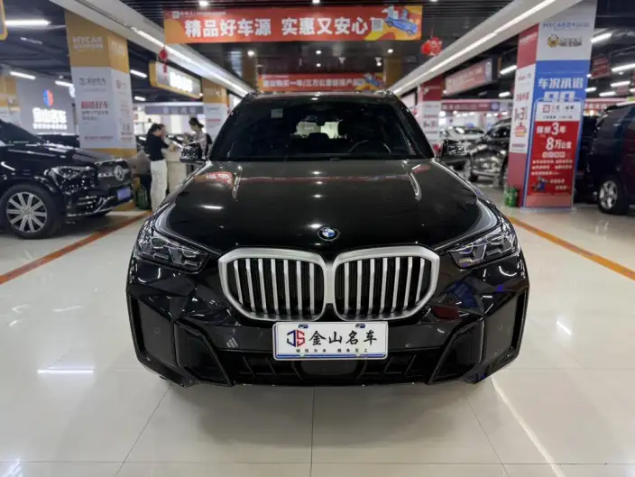 BMW X5 2023 Model xDrive40Li Exclusive Model M Sports Night Set – фото 2