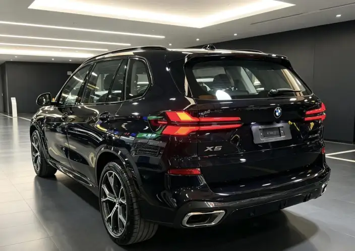 BMW X5 2025 Model xDrive30Li Exclusive Model M Sports Night Set – фото 4