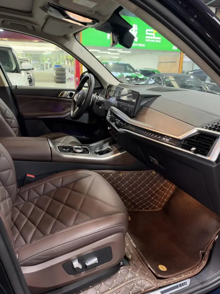 BMW X5 2025 Model xDrive30Li Exclusive Model M Sports Night Set – фото 10