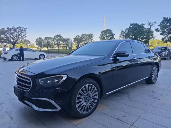 Mercedes-Benz E-Class 2023 Model Facelift E 300 L Luxury Model sedan – фото 1