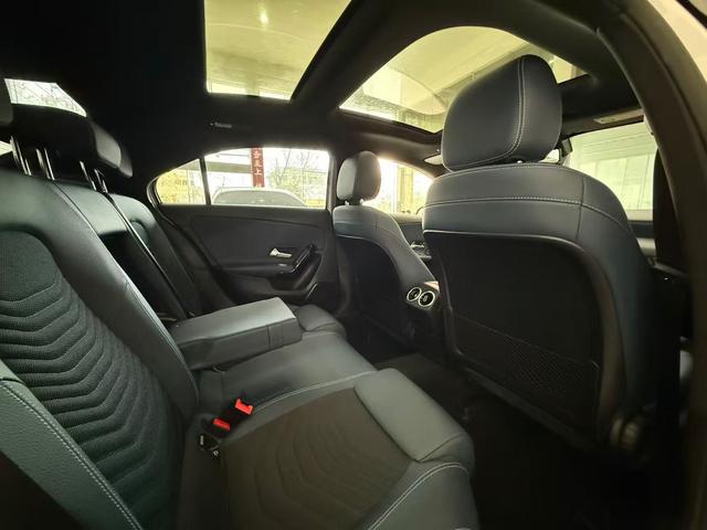 Mercedes-Benz A-class Модель 2020 года комплектация A 180 L Sports sedan – фото 7