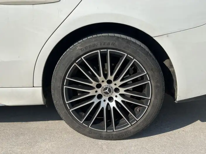 Mercedes-Benz C-Class 2023 Model C 260 L Sports Edition – фото 6