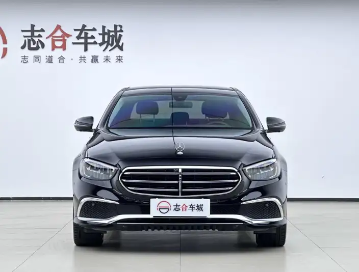 Mercedes-Benz E-Class 2023 Model E 300 L Luxury Model sedan – фото 2