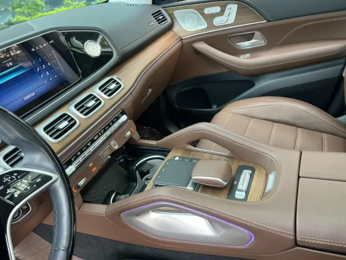 Mercedes-Benz GLS 2024 Model GLS 450 4MATIC Luxury Model – фото 6