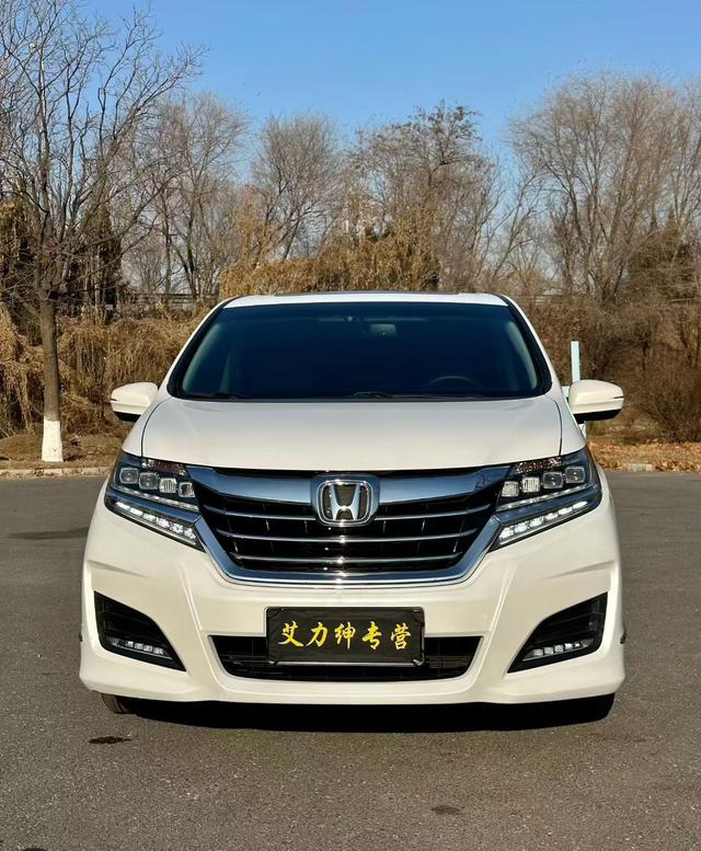 Honda Elysion 2016 2.4L Luxury – фото 2
