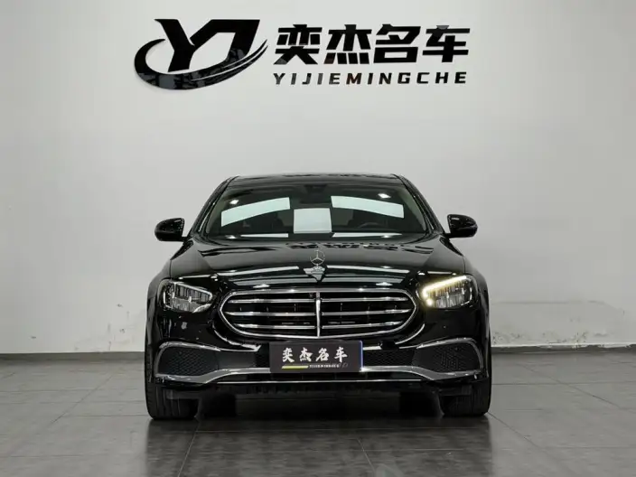 Mercedes-Benz E-Class 2022 Model E 300 L Luxury Model sedan – фото 2