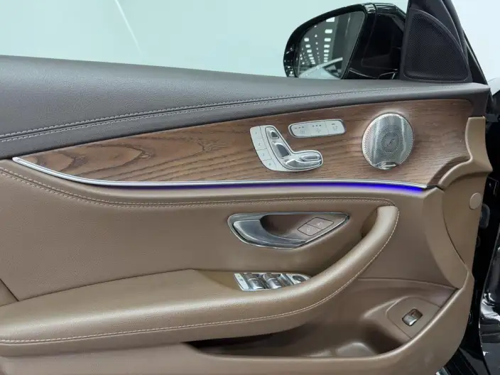 Mercedes-Benz E-Class 2022 Model E 300 L Luxury Model sedan – фото 10