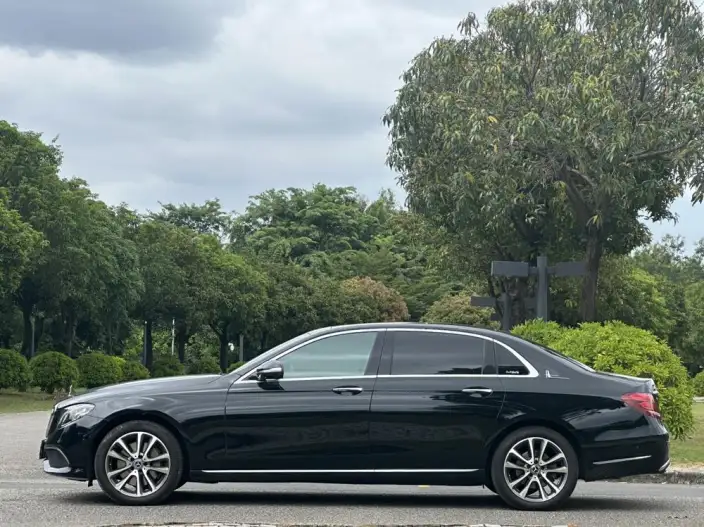 Mercedes-Benz E-Class 2020 Model E 300 L Luxury Model – фото 4