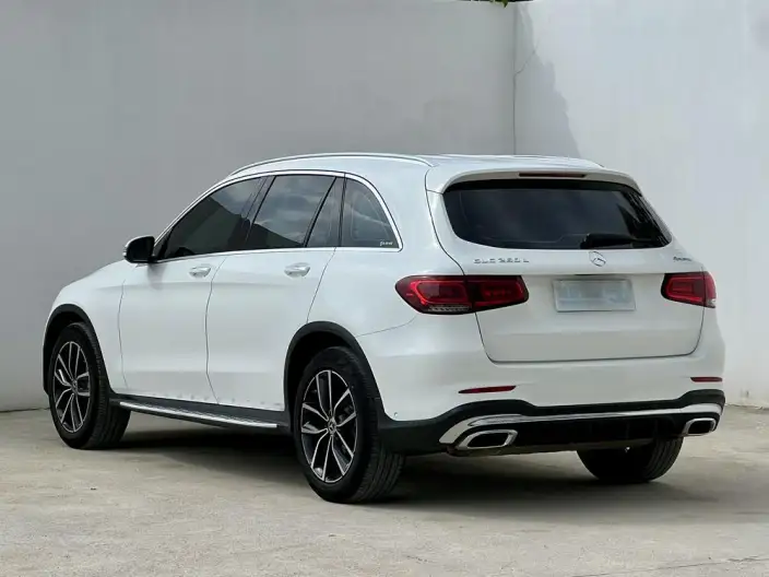Mercedes-Benz GLC 2021 Model GLC 260 L 4MATIC Luxury Model – фото 4
