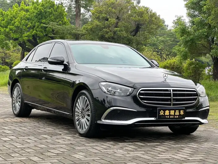 Mercedes-Benz E-Class 2023 Model E 300 L Luxury Model sedan – фото 3