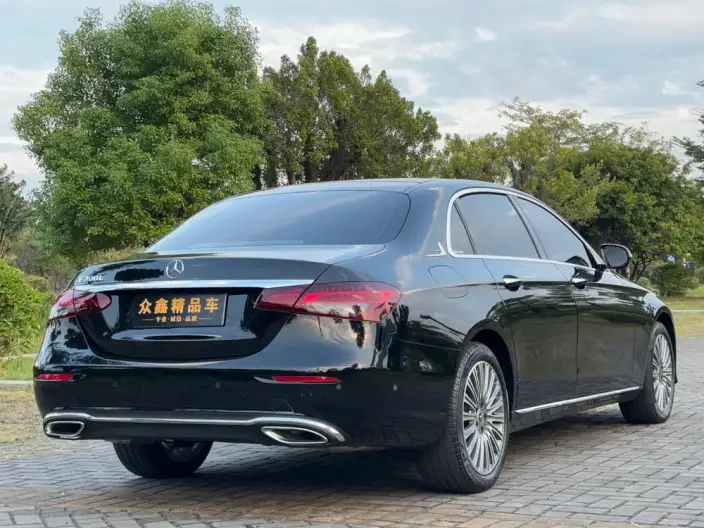 Mercedes-Benz E-Class 2023 Model E 300 L Luxury Model sedan – фото 6